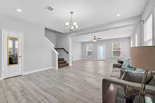 1411 Featherstone St, Houston, TX 77020 - Photo 8