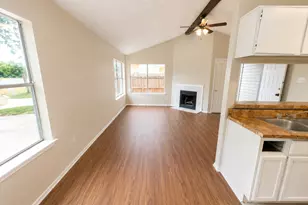 5407 Farley Dr, Houston, TX 77032 - Photo 4