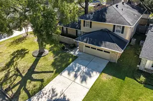 12435 Shepherds Ridge Dr, Houston, TX 77077 - Photo 2