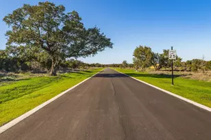 208 Spicewood Trail Dr, Spicewood, TX 78669 - Photo 6