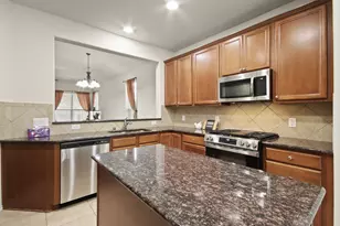 16918 Cherokee Lake Ln, Houston, TX 77044 - Photo 8