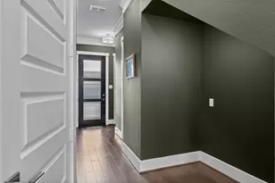 817 Kamano Ave, Houston, TX 77008 - Photo 8