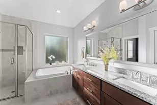 817 Kamano Ave, Houston, TX 77008 - Photo 18