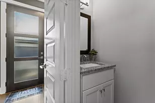 817 Kamano Ave, Houston, TX 77008 - Photo 6