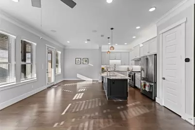 817 Kamano Avenue, Houston, TX 77008 - Photo 10