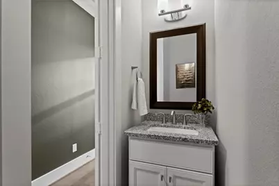 817 Kamano Avenue, Houston, TX 77008 - Photo 8