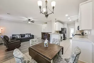 12431 Lark Fair Ln, Houston, TX 77089 - Photo 16