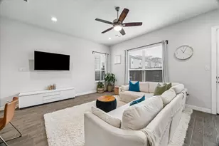 1514 Canter Bayou Way, Houston, TX 77043 - Photo 6