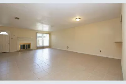 2115 E Weldon, Houston, TX 77032 - Photo 6