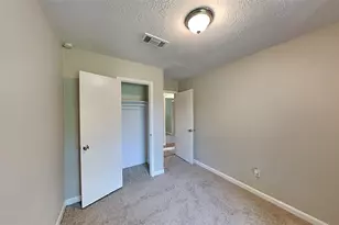 6706 Castleview Ln, Houston, TX 77489 - Photo 12