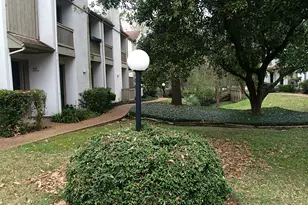 2100 Tanglewilde St, Houston, TX 77063 - Photo 2