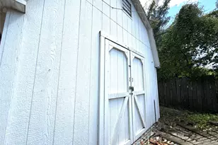 12615 Shannon Hills Dr, Houston, TX 77099 - Photo 38
