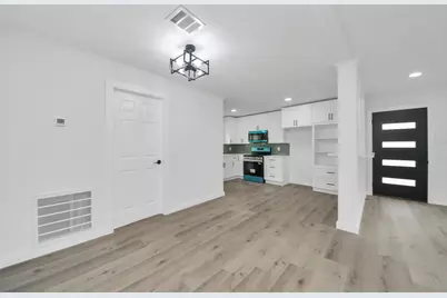 11707 Greenglen Drive, Houston, TX 77044 - Photo 12