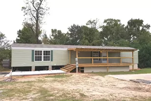 108 Young St, Willis, TX 77378 - Photo 1