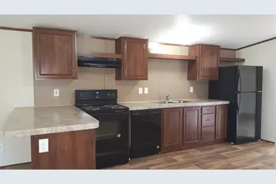 108 Young Street, Willis, TX 77378 - Photo 6