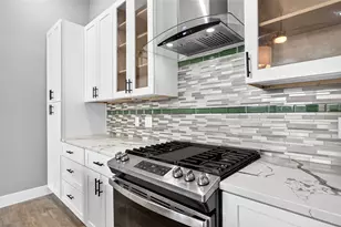 2310 Detering St, Houston, TX 77007 - Photo 14