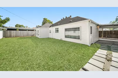 4391 Varsity Lane, Houston, TX 77004 - Photo 32