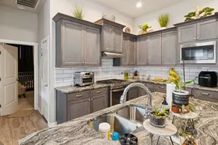 13025 Ocean Breeze Ln, La Marque, TX 77568 - Photo 16