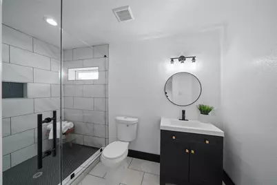 701 W 39th Street, Houston, TX 77018 - Photo 26