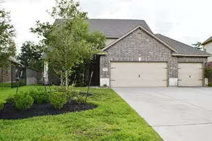 91 West Wading Pond Circle, The Woodlands, TX 77375 - Photo 1