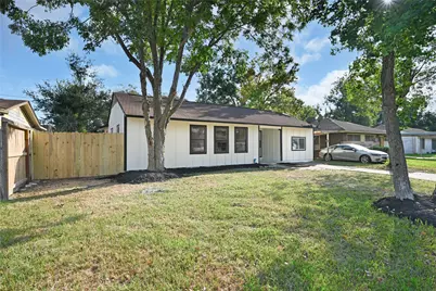 5926 Belneath Street, Houston, TX 77033 - Photo 2