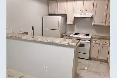 11711 Memorial Drive #83, Houston, TX 77024 - Photo 8