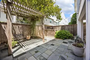1810 Ridgewood St, Houston, TX 77006 - Photo 28