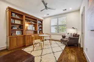1810 Ridgewood St, Houston, TX 77006 - Photo 22