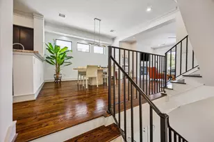 1810 Ridgewood St, Houston, TX 77006 - Photo 4