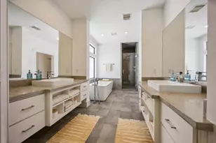 1810 Ridgewood St, Houston, TX 77006 - Photo 18