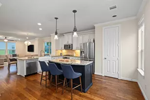 2713 Shadybrook Meadow Dr, Houston, TX 77080 - Photo 2