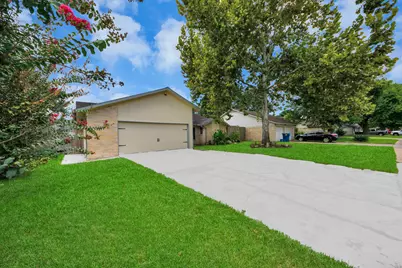 16011 Sierra Grande Drive, Houston, TX 77083 - Photo 30