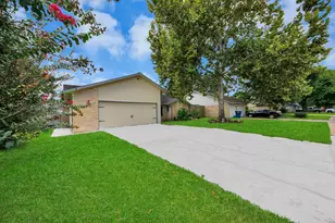 16011 Sierra Grande Dr, Houston, TX 77083 - Photo 30