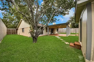 16011 Sierra Grande Dr, Houston, TX 77083 - Photo 32
