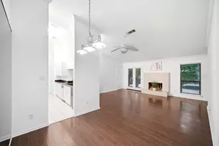 2425 Augusta Dr, Houston, TX 77057 - Photo 12