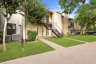 2425 Augusta Dr, Houston, TX 77057 - Photo 4