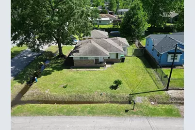 8038 Woodlyn Road, Houston, TX 77028 - Photo 10