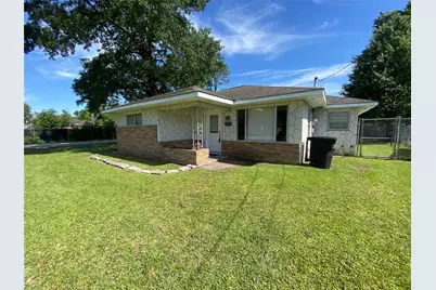 8038 Woodlyn Road, Houston, TX 77028 - Photo 1