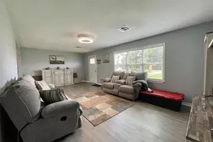 1116 Lake St, Clute, TX 77531 - Photo 6