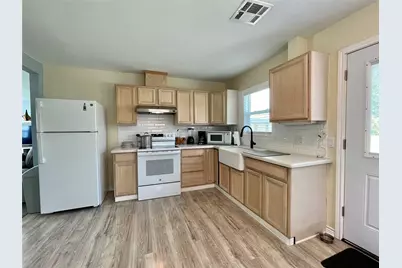 1116 Lake Street, Clute, TX 77531 - Photo 14