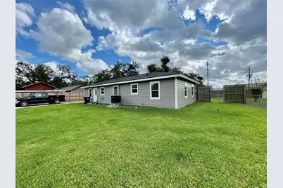 1116 Lake Street, Clute, TX 77531 - Photo 34