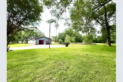 8415 Schiro Road, Hitchcock, TX 77563 - Photo 8