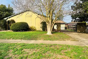 12614 Hunting Briar Dr, Houston, TX 77099 - Photo 10