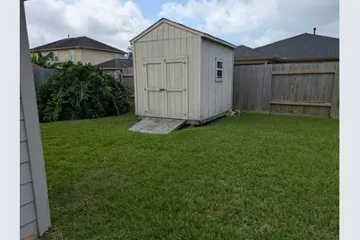 8005 Big Oak Drive, Texas City, TX 77591 - Photo 6