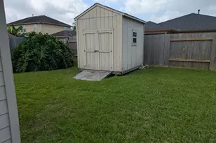 8005 Big Oak Dr, Texas City, TX 77591 - Photo 6