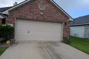 8005 Big Oak Dr, Texas City, TX 77591 - Photo 4