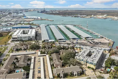 115 Marlin Avenue, Galveston, TX 77550 - Photo 28