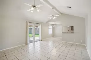 722 Princeton Ln, Deer Park, TX 77536 - Photo 2