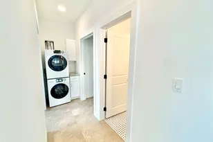 2102 Mechanic St, Galveston, TX 77550 - Photo 4