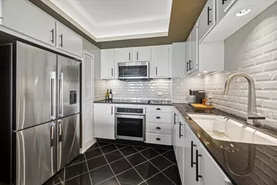 5000 Montrose Boulevard #6A, Houston, TX 77006 - Photo 8